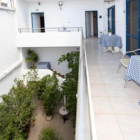 Aparthotel Maria's *